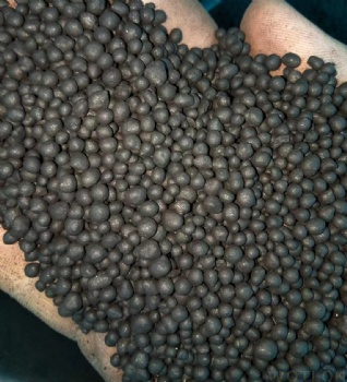 ORGANIC FERTILIZER POTASSIUM HUMATE GRANULES